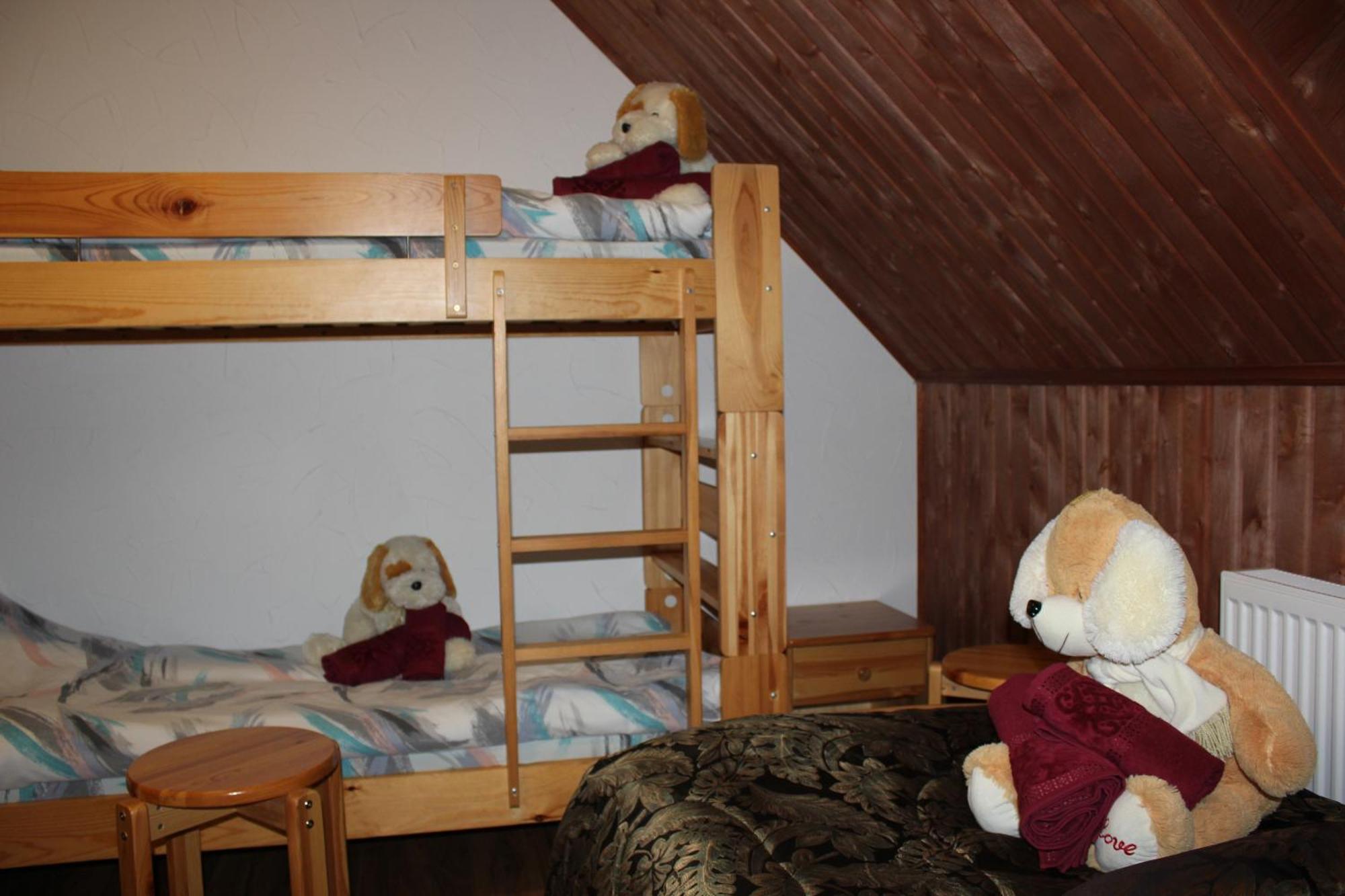 Krapi Guesthouse Treimani Phòng bức ảnh