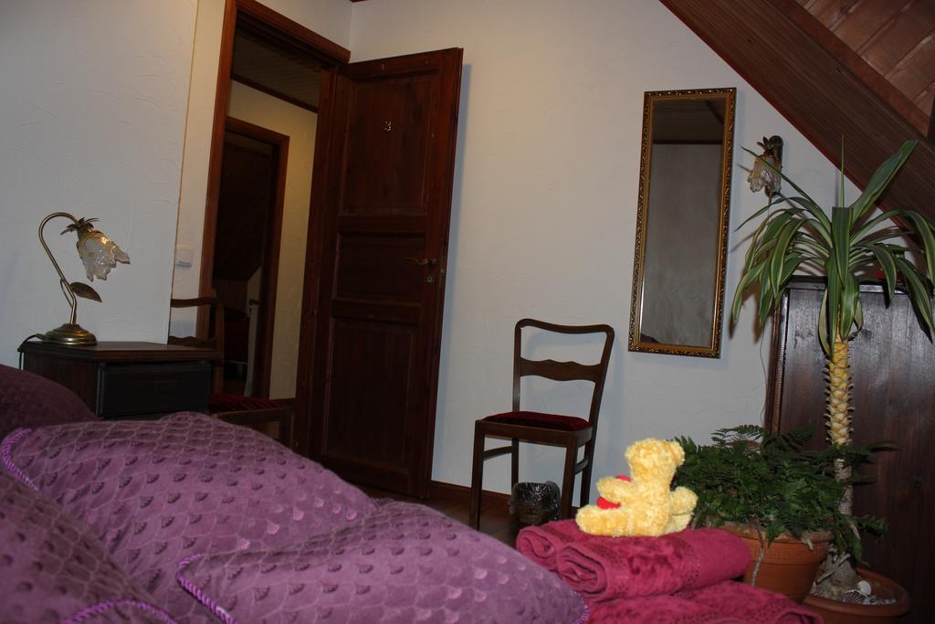 Krapi Guesthouse Treimani Phòng bức ảnh