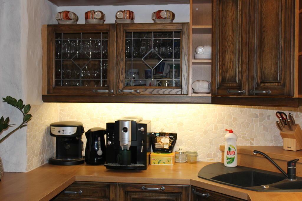 Krapi Guesthouse Treimani Phòng bức ảnh