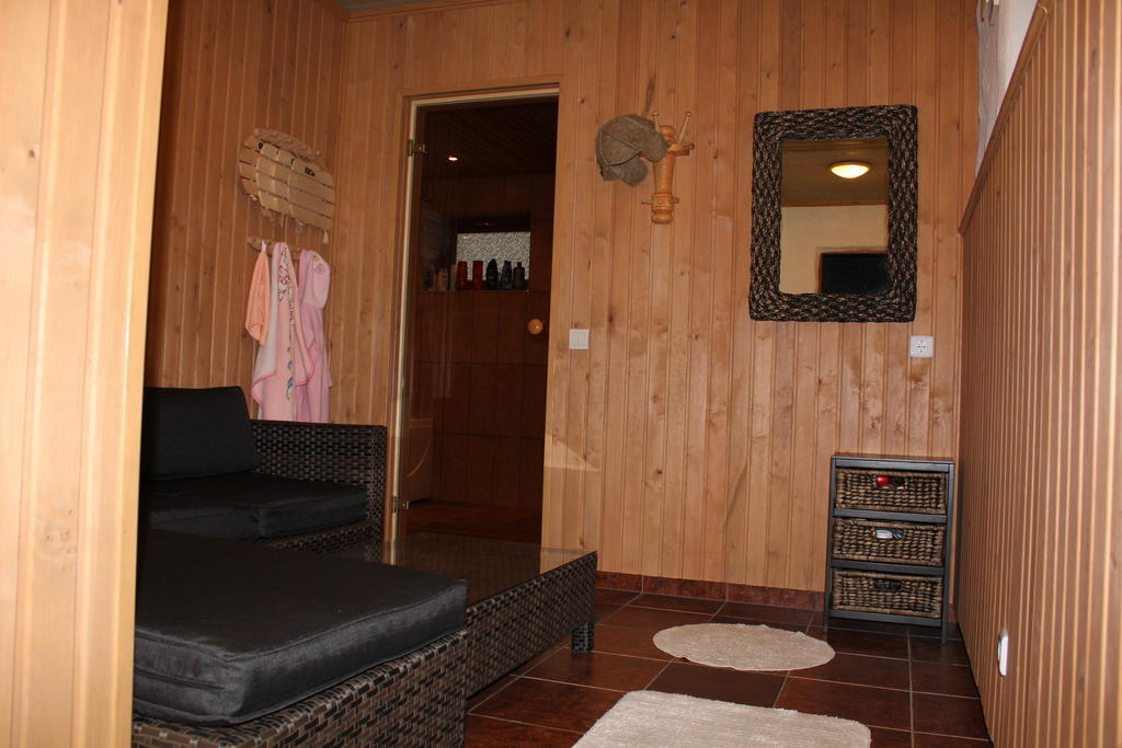 Krapi Guesthouse Treimani Ngoại thất bức ảnh
