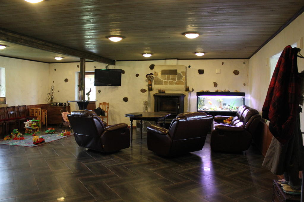 Krapi Guesthouse Treimani Phòng bức ảnh