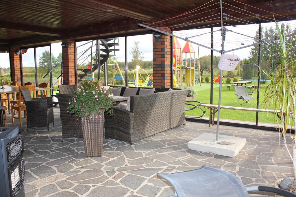 Krapi Guesthouse Treimani Ngoại thất bức ảnh